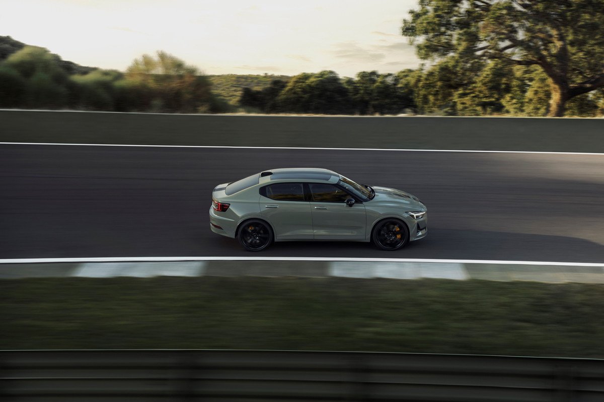 Polestar lanza la segunda edición limitada para el 2: así es el BST edition 230