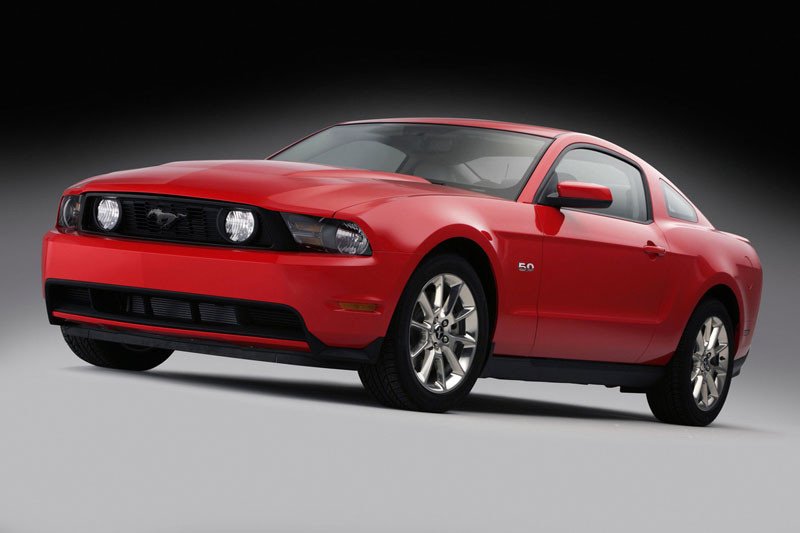 Ford Mustang GT 2011, un caballo con el empuje de 412 CV
