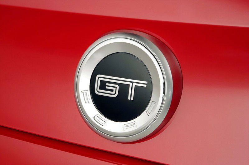 Ford Mustang GT 2011, un caballo con el empuje de 412 CV