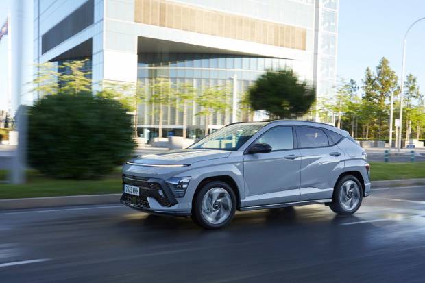 Probamos el nuevo Hyundai Kona 2023: gama, precios, descuentos y línea futurista