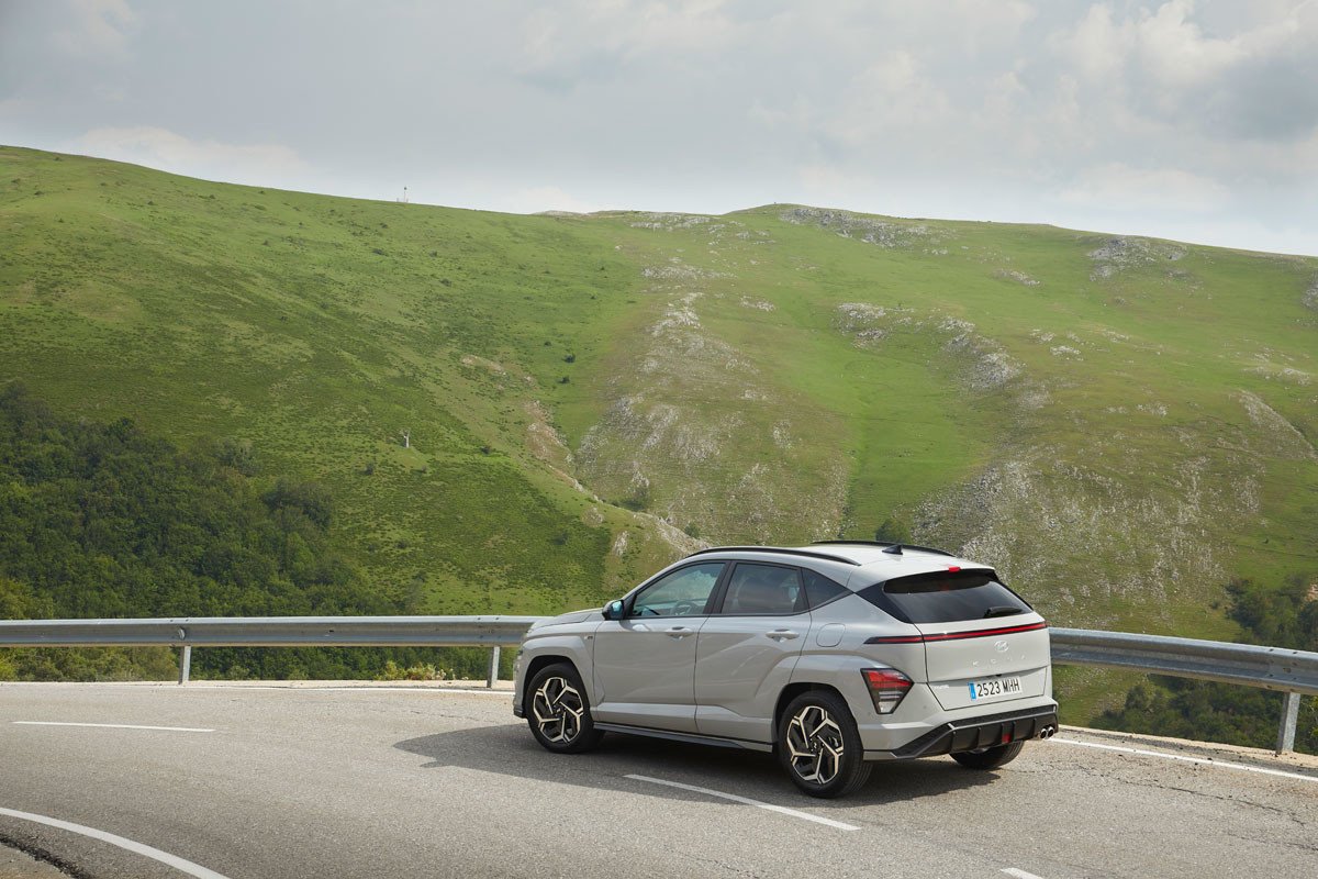 Probamos el nuevo Hyundai Kona 2023: gama, precios, descuentos y línea futurista