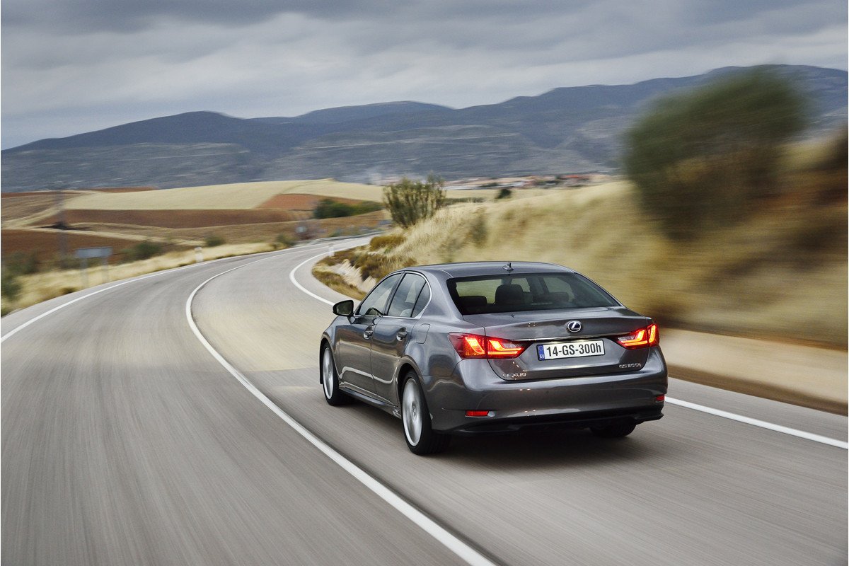 Lexus GS 300h, el nuevo híbrido de Lexus para competir con los Diesel Lexus GS 300h, el nuevo híbrido de Lexus para competir con los Diesel