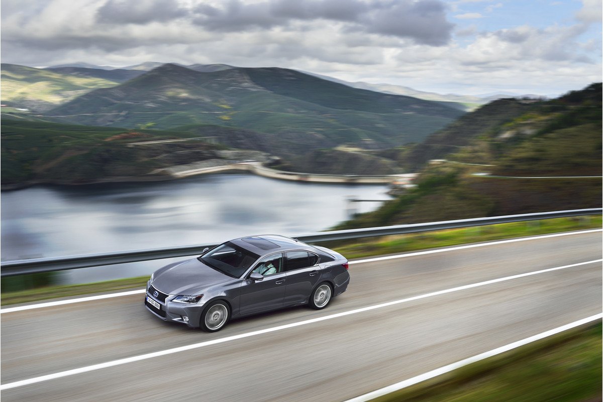 Lexus GS 300h, el nuevo híbrido de Lexus para competir con los Diesel Lexus GS 300h, el nuevo híbrido de Lexus para competir con los Diesel