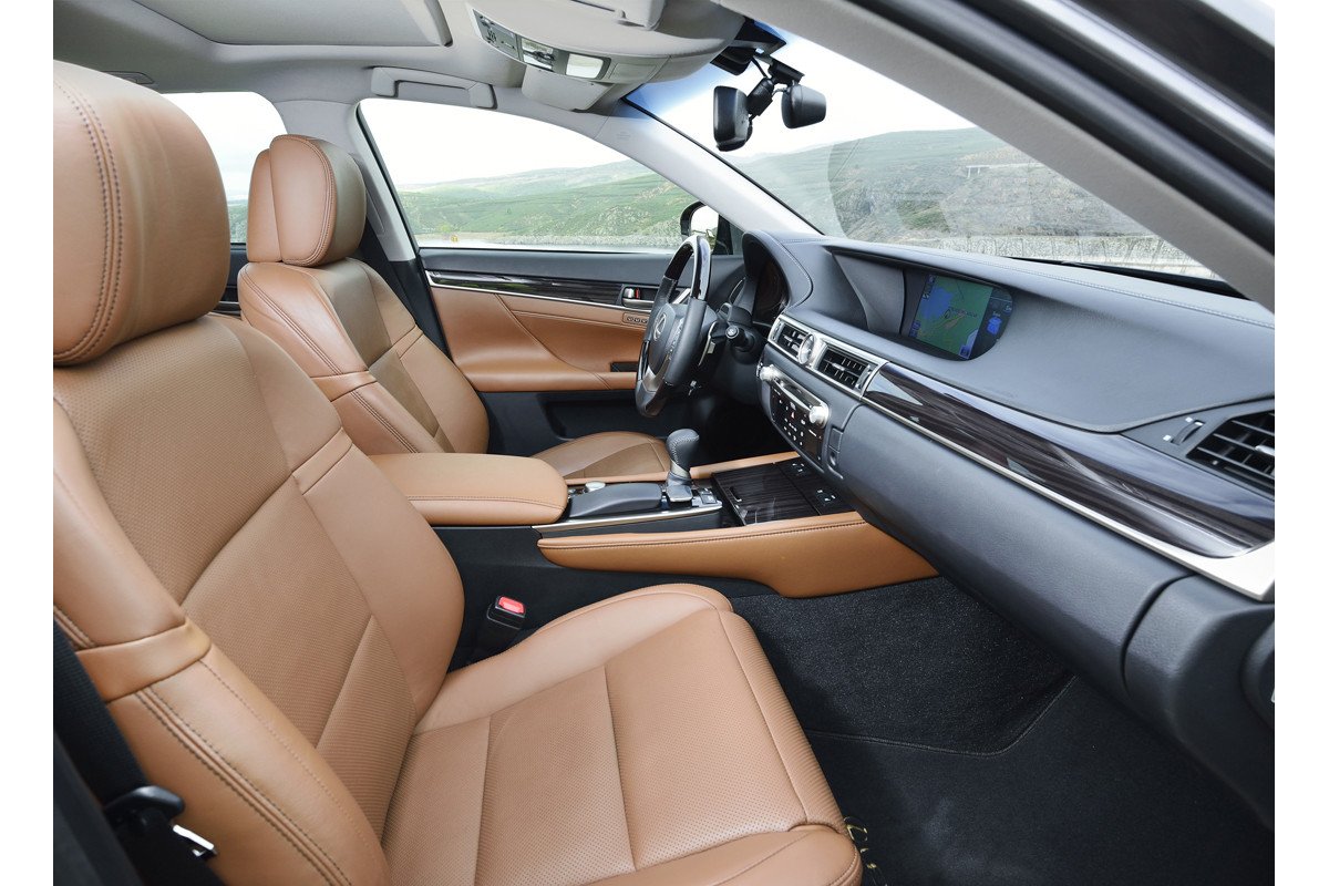 Lexus GS 300h, el nuevo híbrido de Lexus para competir con los Diesel Lexus GS 300h, el nuevo híbrido de Lexus para competir con los Diesel