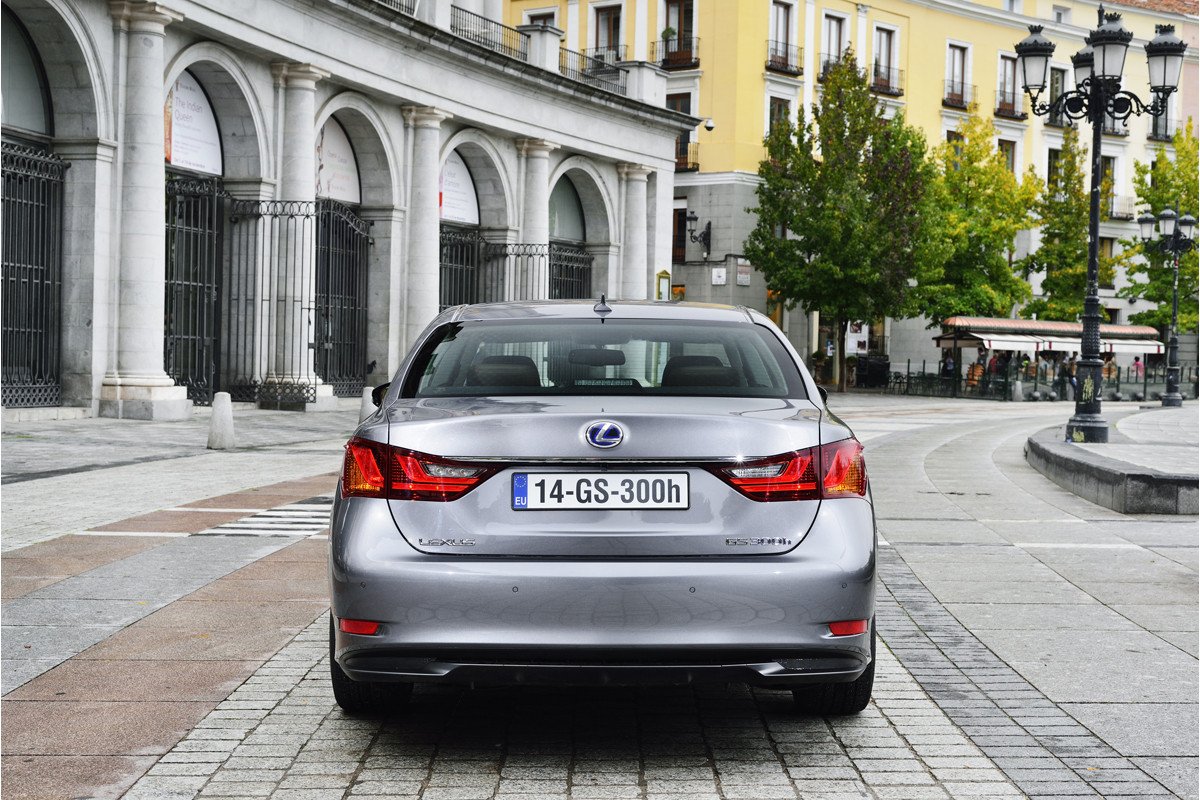 Lexus GS 300h, el nuevo híbrido de Lexus para competir con los Diesel Lexus GS 300h, el nuevo híbrido de Lexus para competir con los Diesel