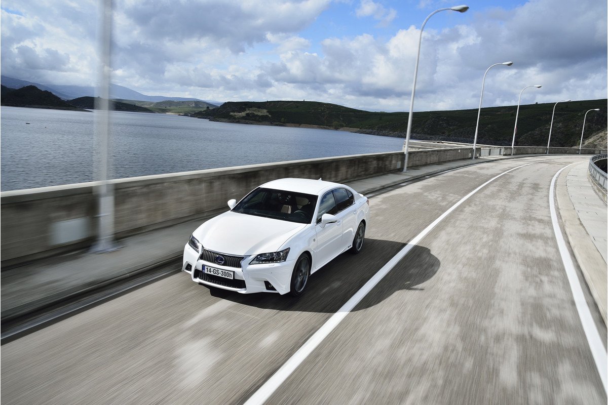 Lexus GS 300h, el nuevo híbrido de Lexus para competir con los Diesel Lexus GS 300h, el nuevo híbrido de Lexus para competir con los Diesel