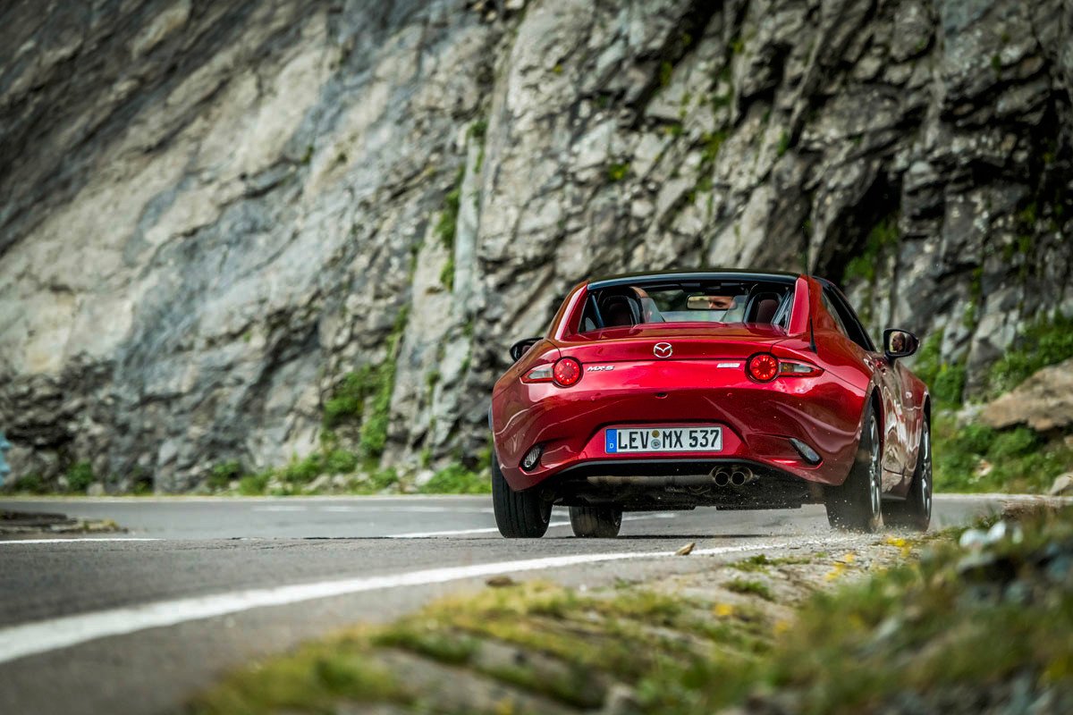 Probamos el nuevo Mazda MX-5 2019 en la carretera más divertida del Mundo	