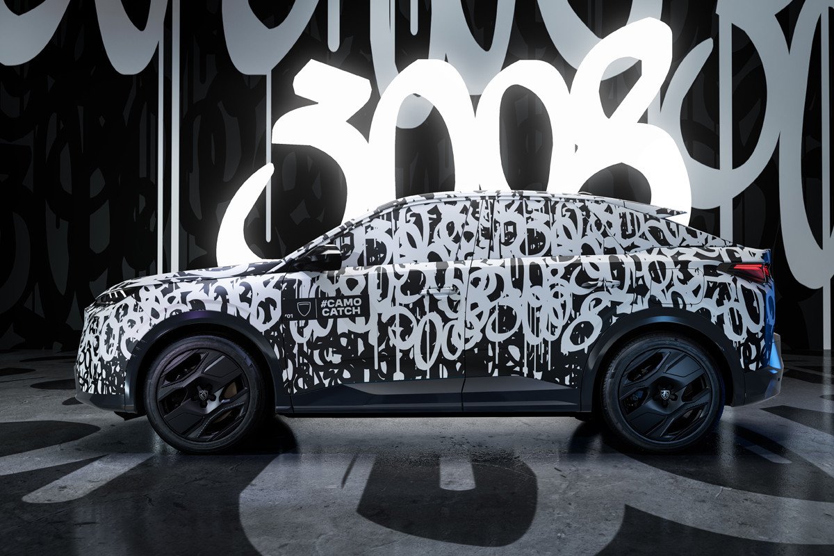 Primeras imágenes exteriores e interiores del nuevo Peugeot E-3008
