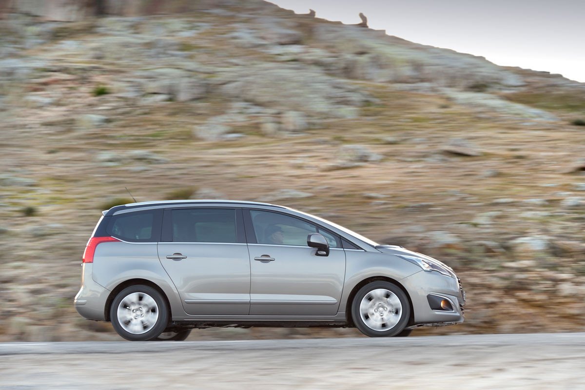 Prueba Peugeot 5008, a por el liderato de los monovolúmenes de 7 plazas