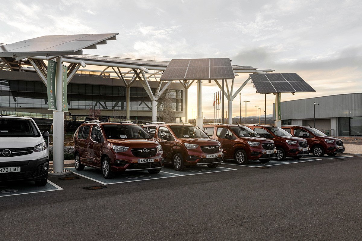 Prueba gama eléctrica de vehículos comerciales de Opel
