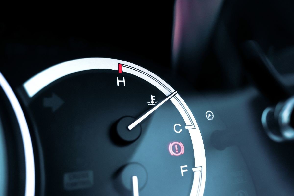 Qué hacer si la temperatura del anticongelante de tu coche supera los 100 grados