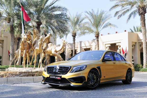 Así es el extremo Brabus Rocket 900 Desert Gold Edition