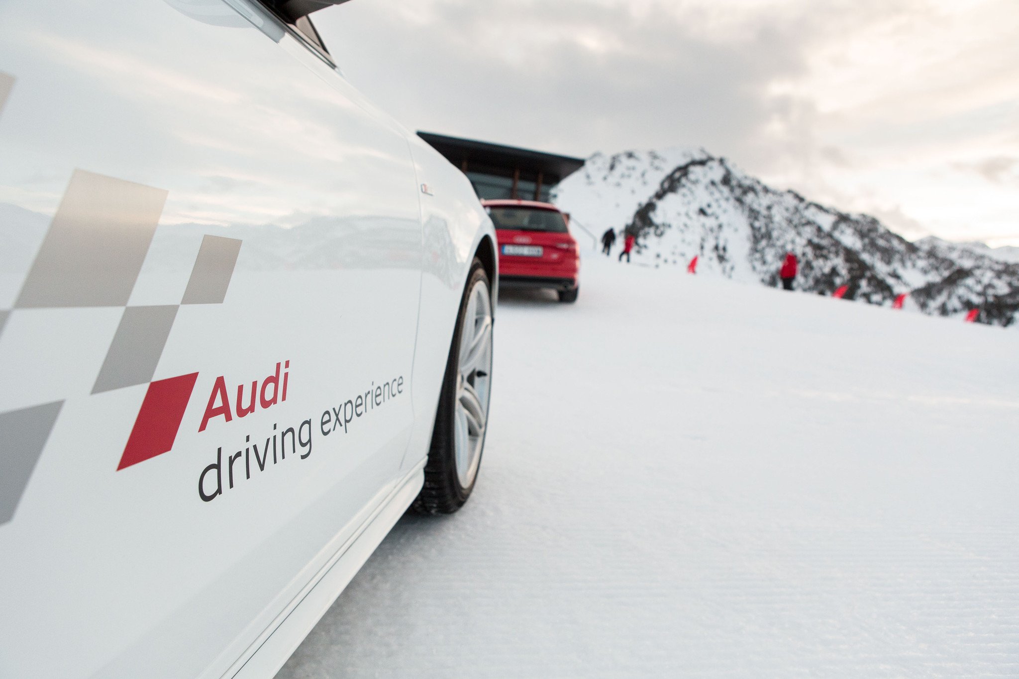 Audi Winter Driving Experience: Cursos de conducción segura en hielo y nieve