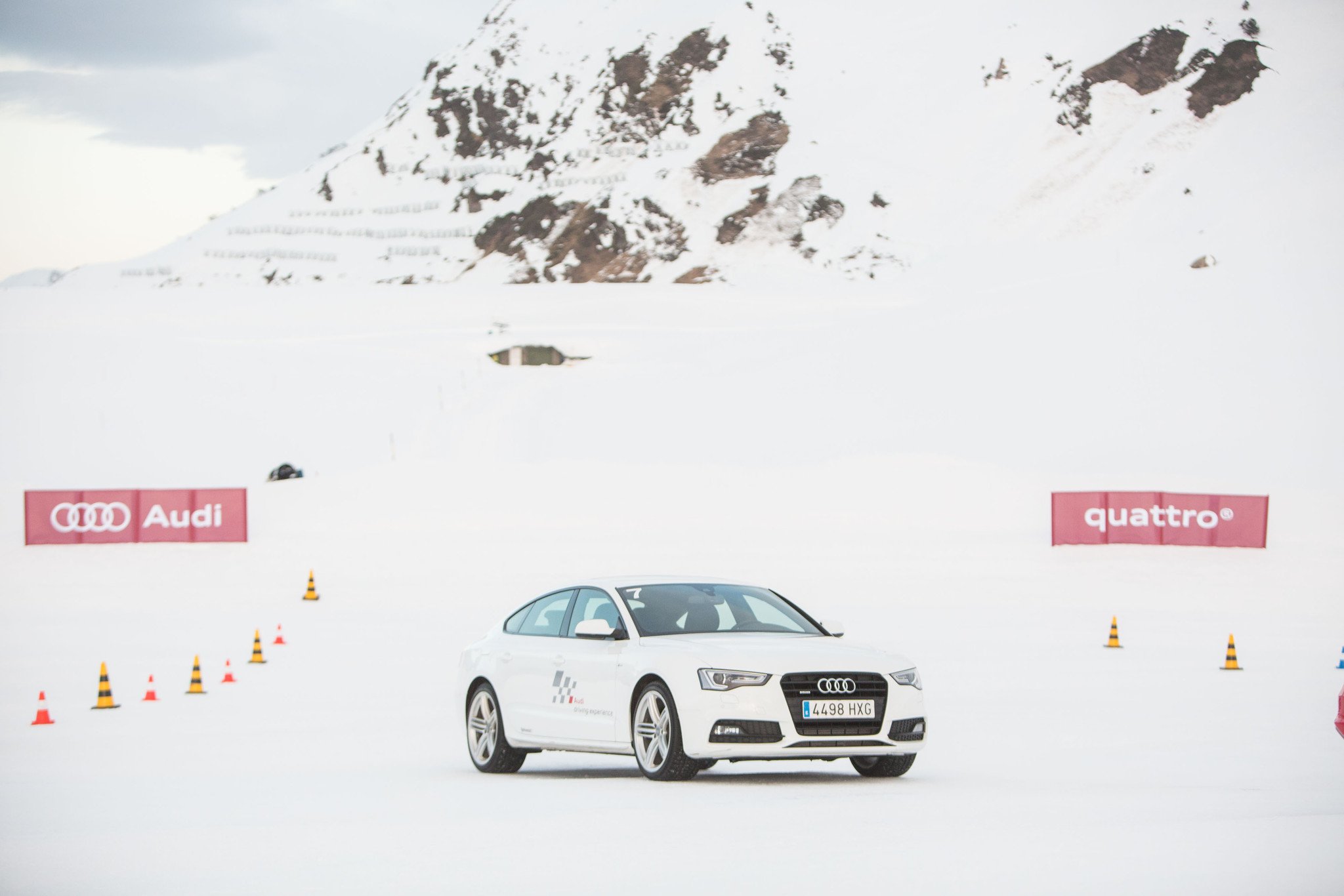 Audi Winter Driving Experience: Cursos de conducción segura en hielo y nieve