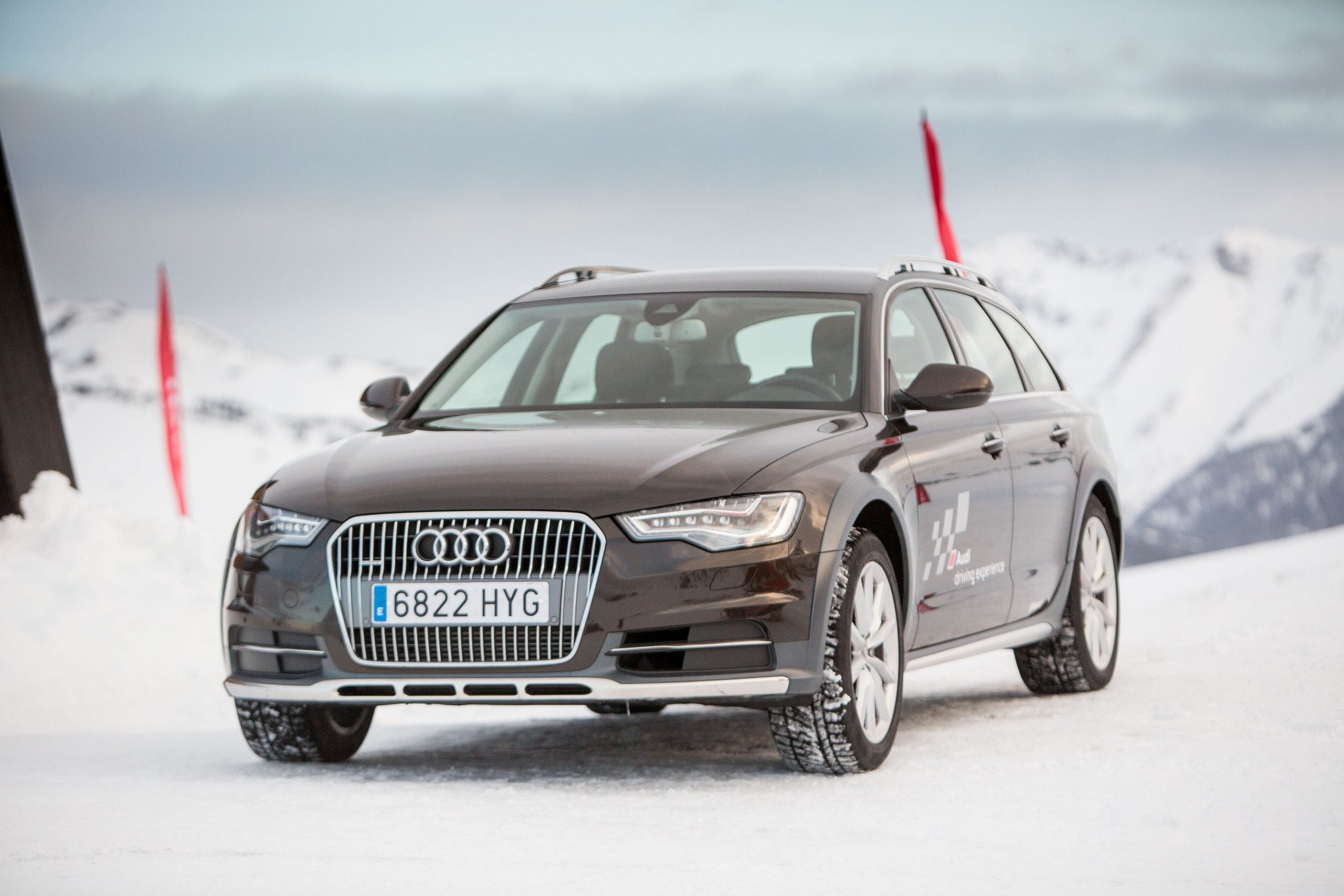Audi Winter Driving Experience: Cursos de conducción segura en hielo y nieve