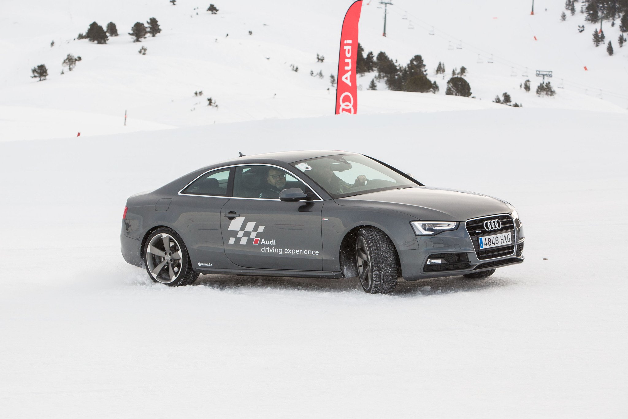 Audi Winter Driving Experience: Cursos de conducción segura en hielo y nieve