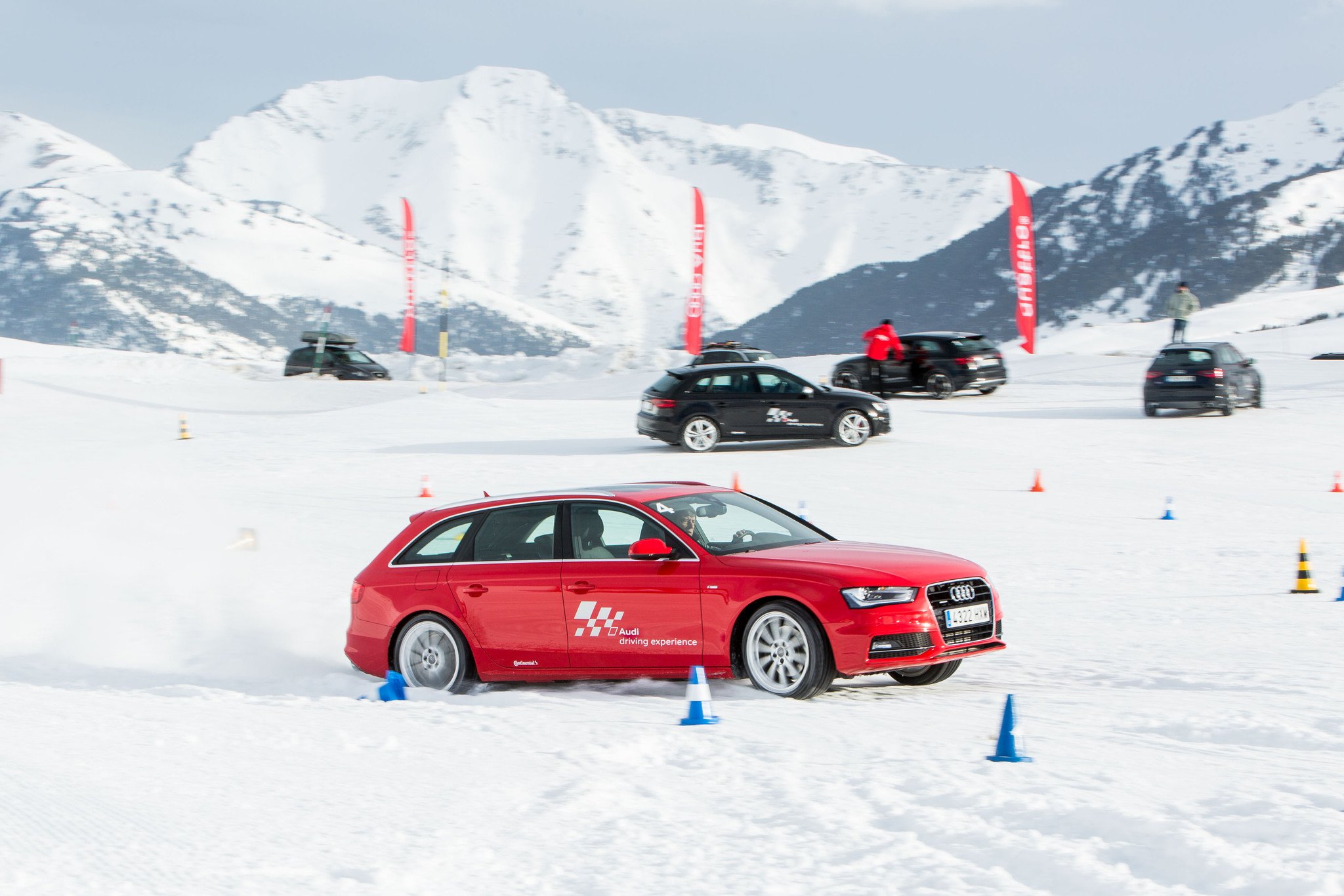 Audi Winter Driving Experience: Cursos de conducción segura en hielo y nieve