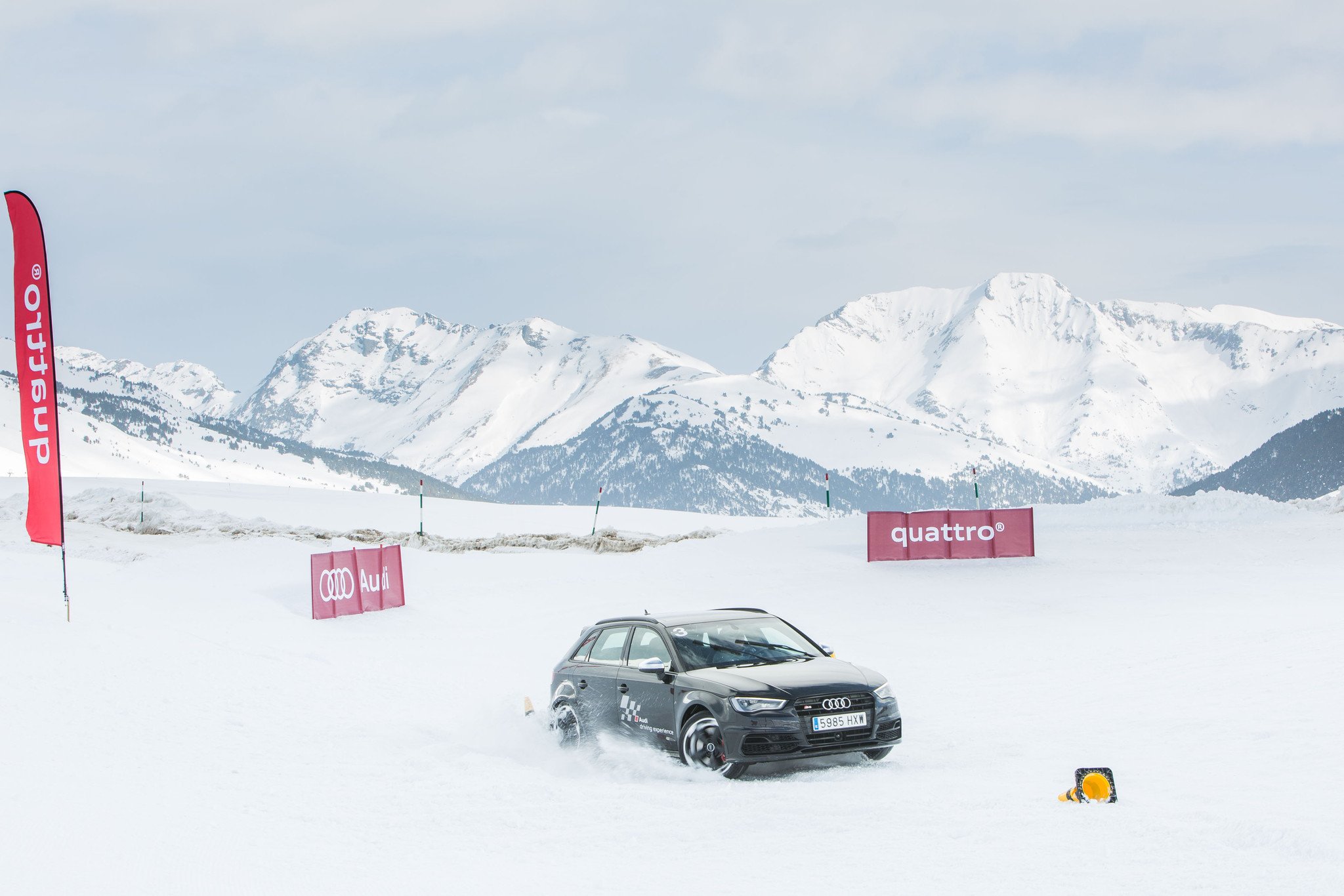 Audi Winter Driving Experience: Cursos de conducción segura en hielo y nieve