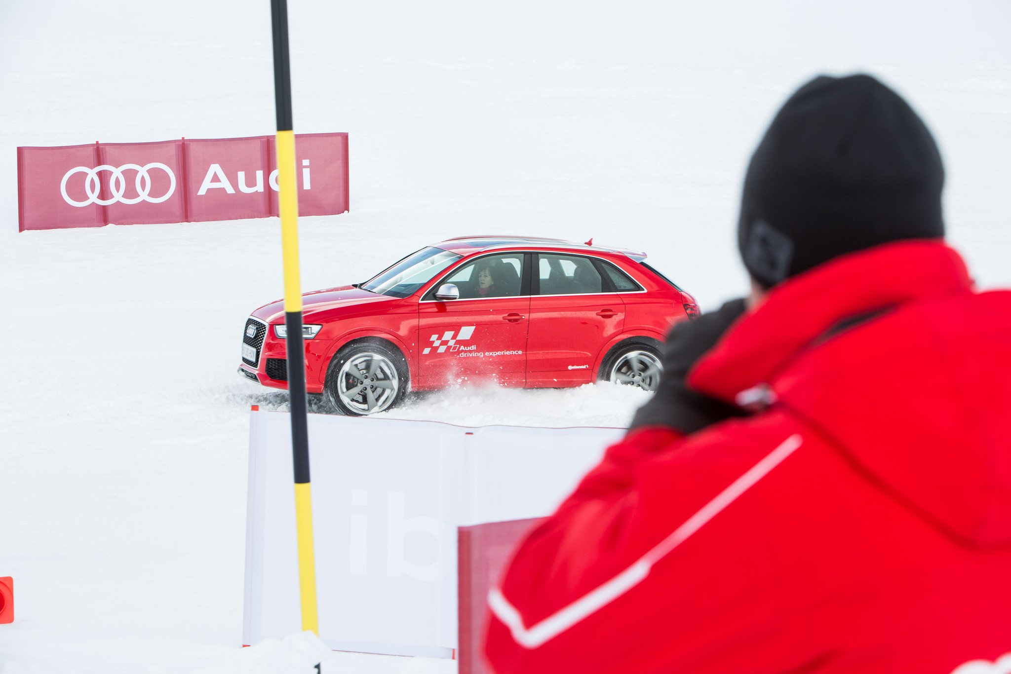 Audi Winter Driving Experience: Cursos de conducción segura en hielo y nieve