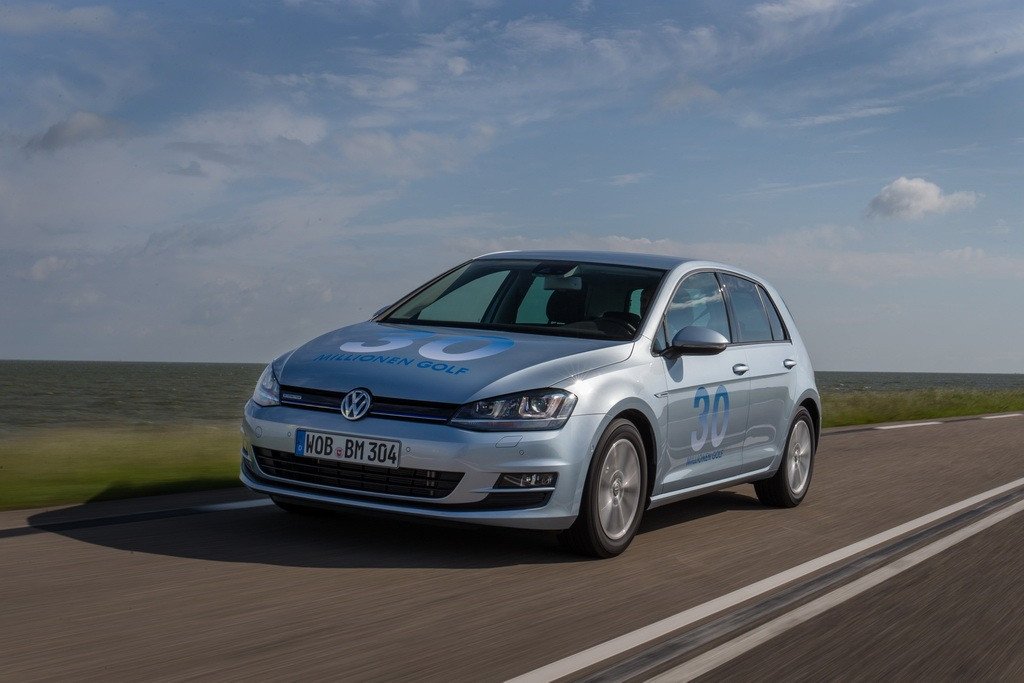 Prueba: Volkswagen Golf Bluemotion, tres litros de consumo y buen precio