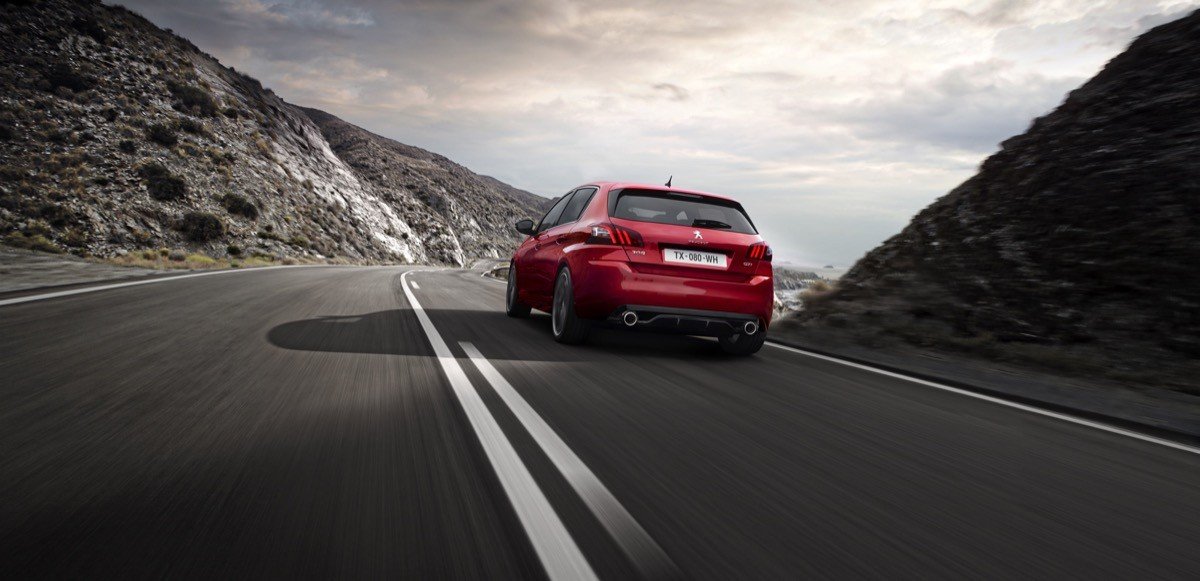 Nuevo Peugeot 308 GTI 2015, un león más fiero de lo que lo pintan