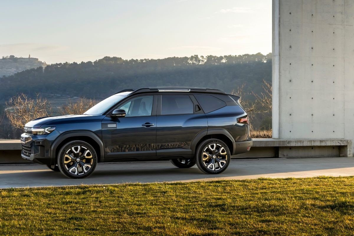 Dacia Bigster Lateral