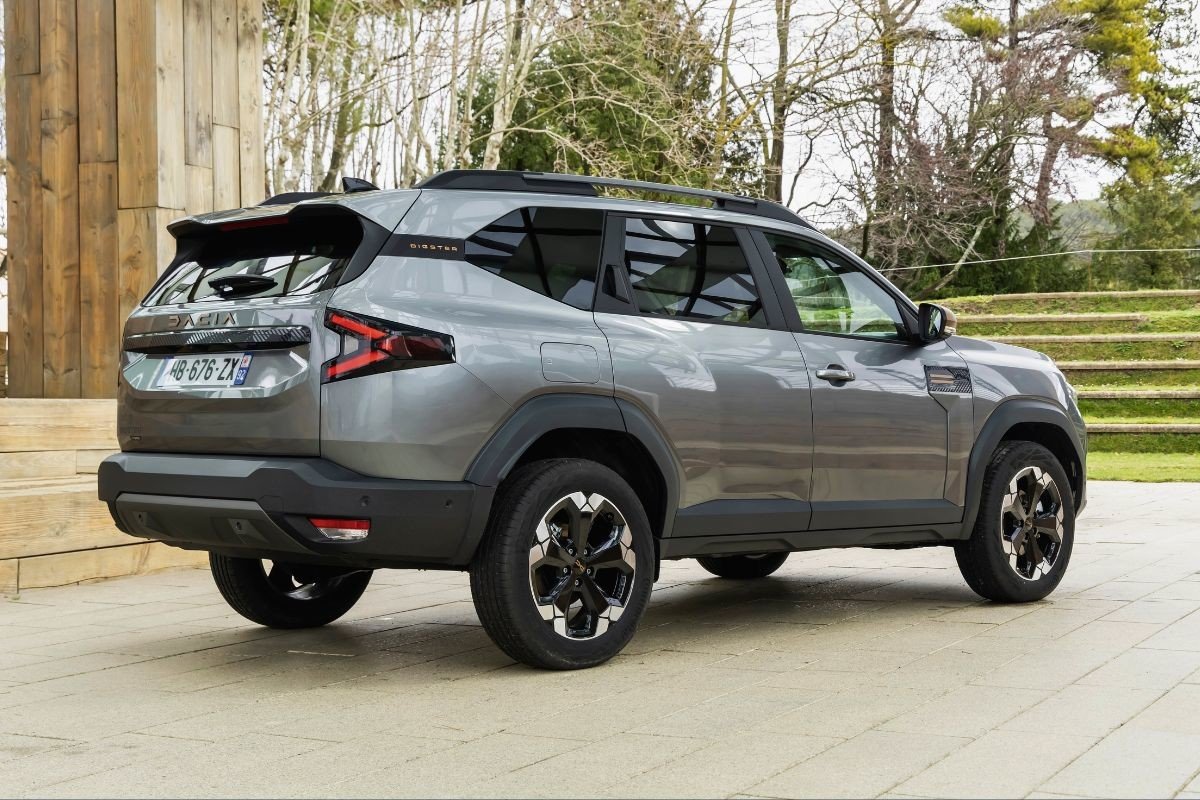 Dacia Bigster Trasera