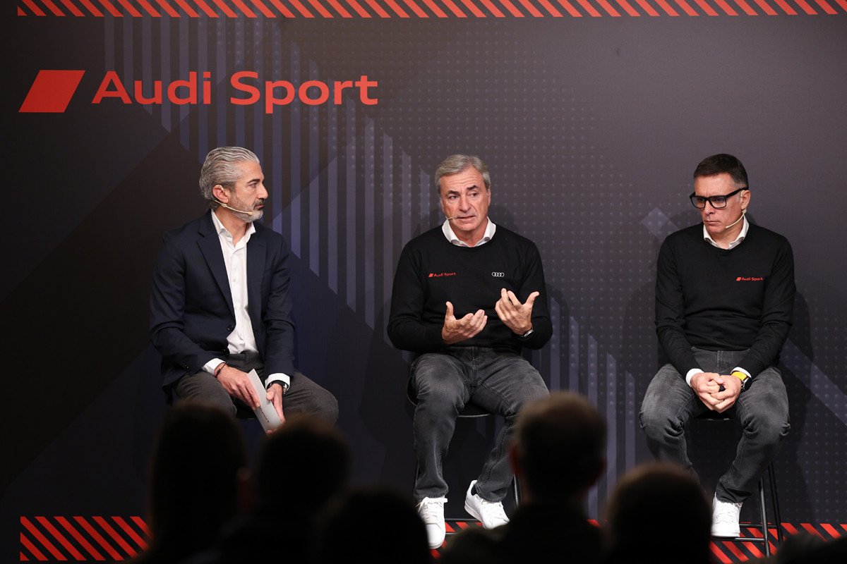 Carlos Sainz Lucas Cruz Audi