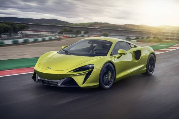 Nuevo McLaren Artura, un híbrido enchufable de 680 CV para la historia