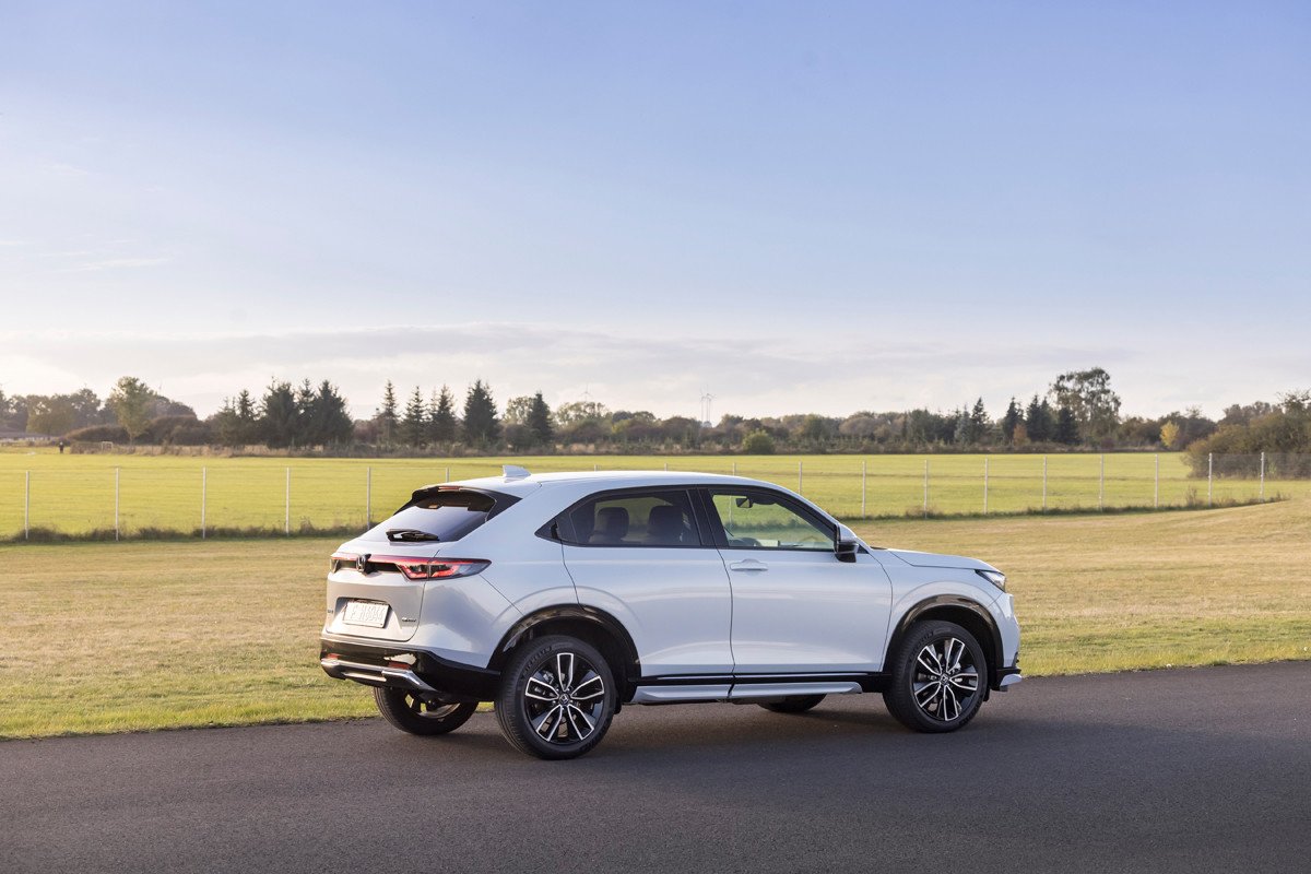 Prueba: Nuevo Honda HR-V e:HEV 2022: opinión, precios, claves