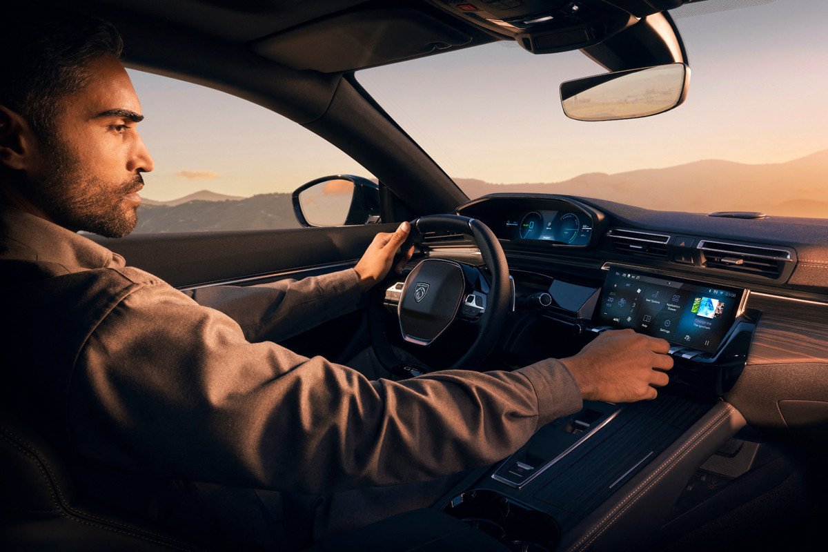 Todas las novedades del nuevo Peugeot 508: diseño, otro motor híbrido, más tecnología