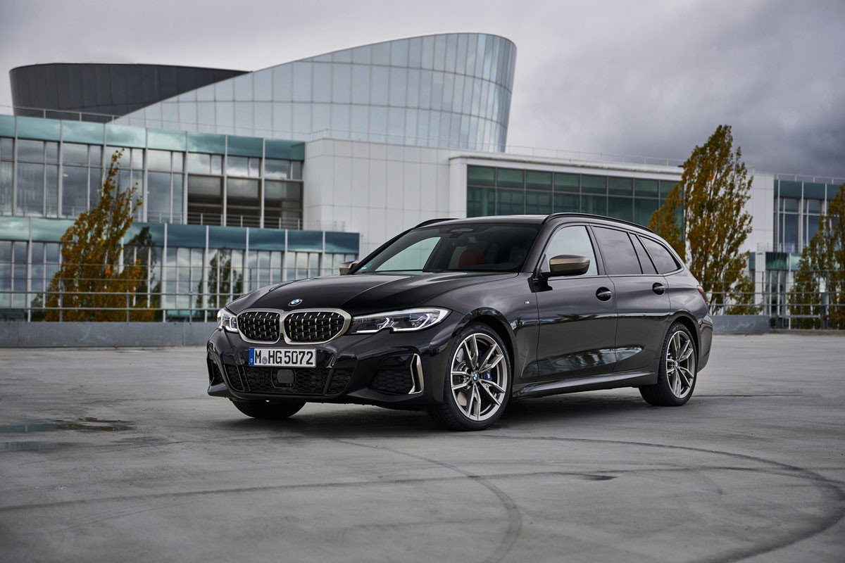 BMW Serie 3: llega la motorización M340i para sedan y touring