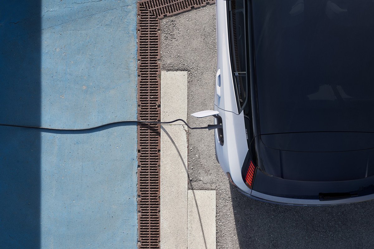 Así es el nuevo Volvo EX30: el eléctrico que está sorprendiendo por su precio tan bajo