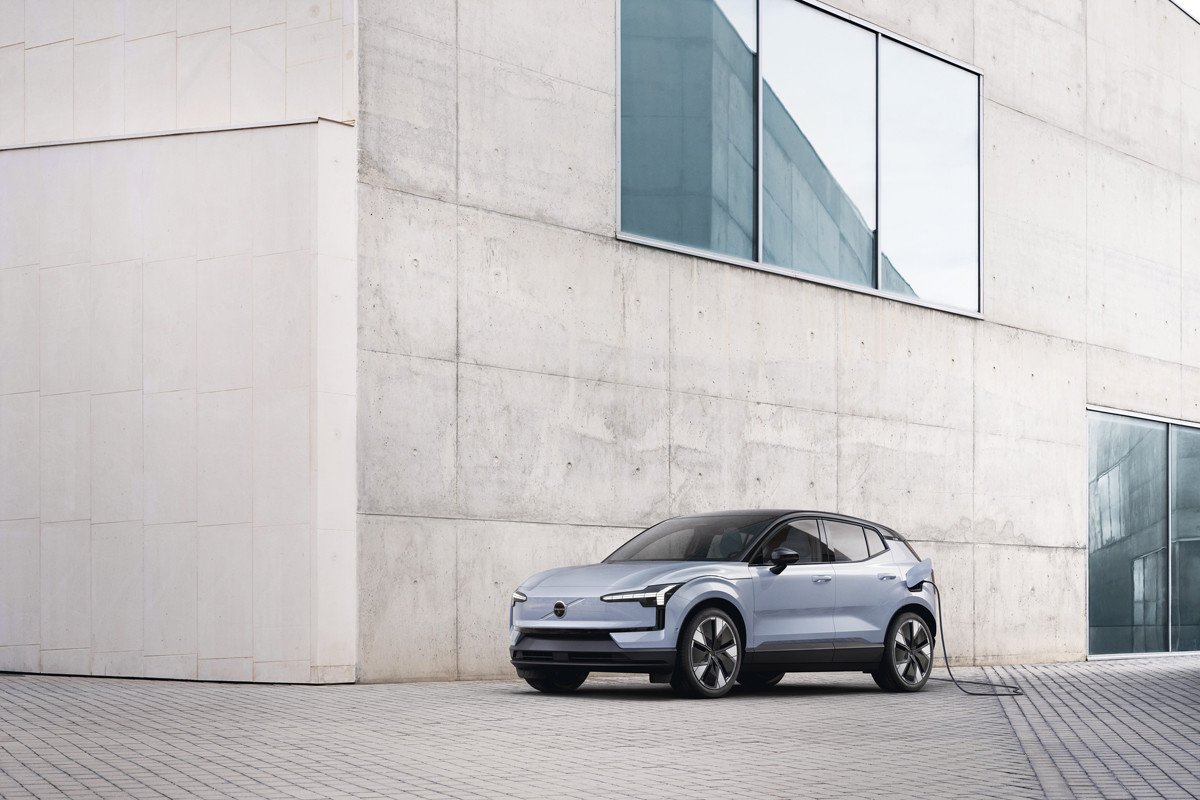 Así es el nuevo Volvo EX30: el eléctrico que está sorprendiendo por su precio tan bajo