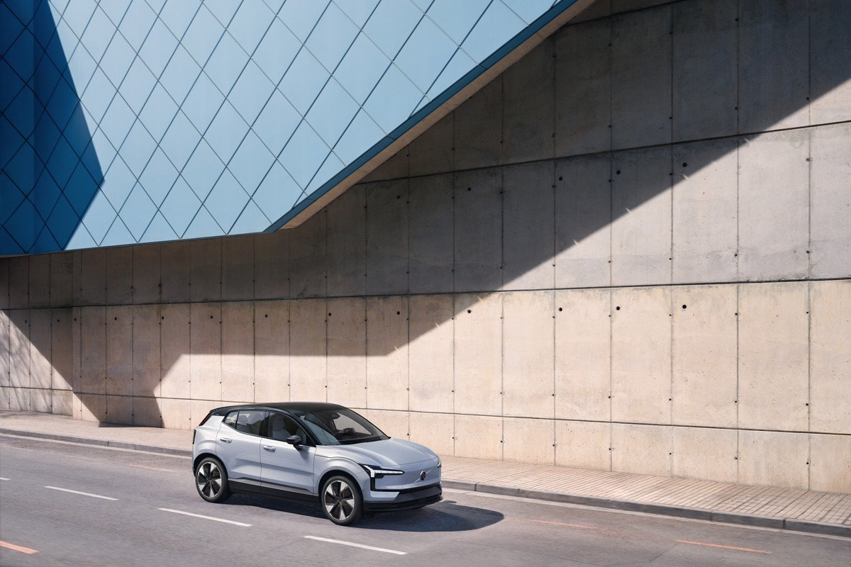 Así es el nuevo Volvo EX30: el eléctrico que está sorprendiendo por su precio tan bajo