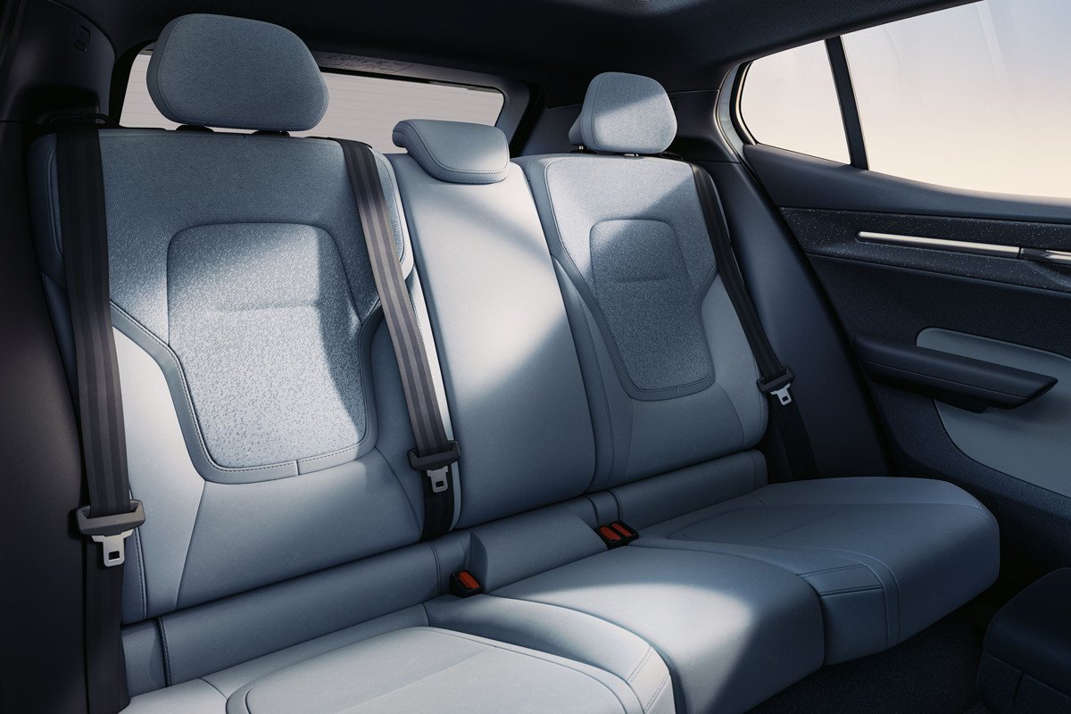 Así es el nuevo Volvo EX30: el eléctrico que está sorprendiendo por su precio tan bajo