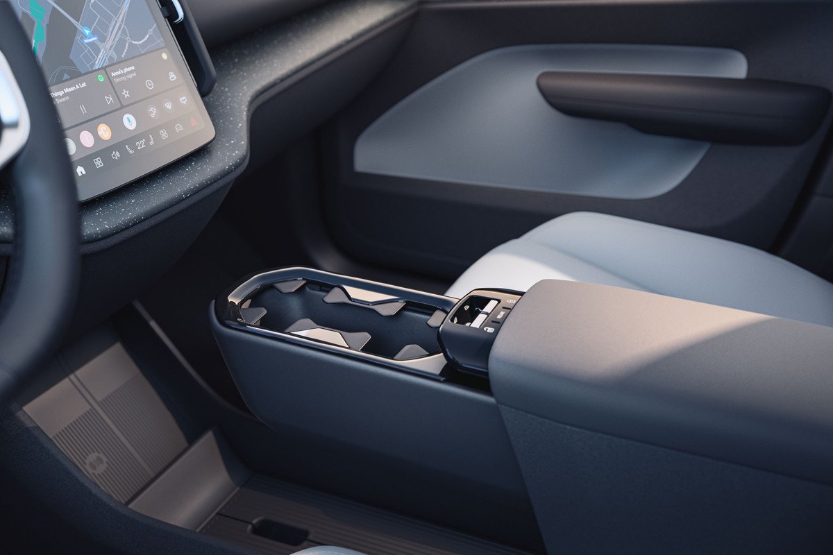 Así es el nuevo Volvo EX30: el eléctrico que está sorprendiendo por su precio tan bajo