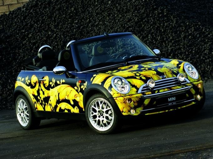Life Ball Viena 2013: a subasta el MINI Paceman por Roberto Cavalli