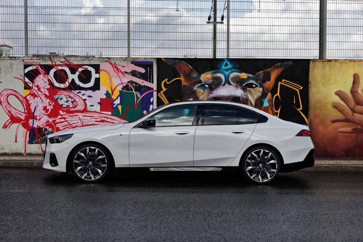 Prueba del BMW Serie 5: conducimos el 520d y disfrutamos con el poderoso i5 M60