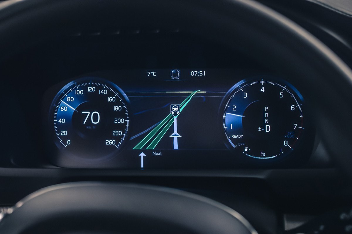 La DGT abre las carreteras a pruebas de conducción autónoma