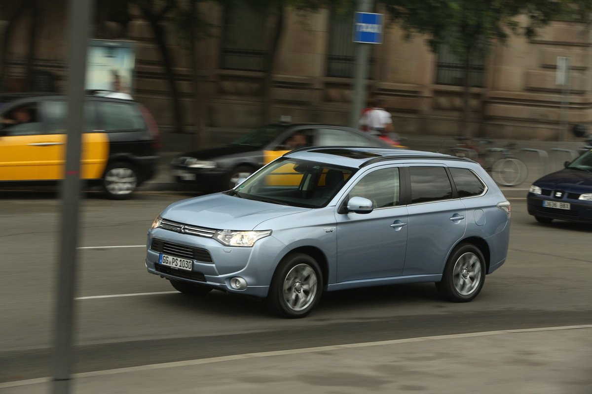 Prueba: Mitsubishi Outlander PHEV, el primer SUV híbrido eléctrico y enchufable