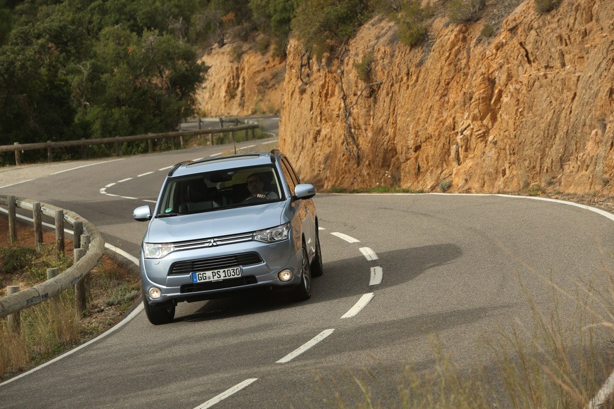 Prueba: Mitsubishi Outlander PHEV, el primer SUV híbrido eléctrico y enchufable