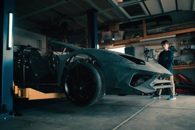 Vídeo: un Lamborghini Aventador SV por Navidad
