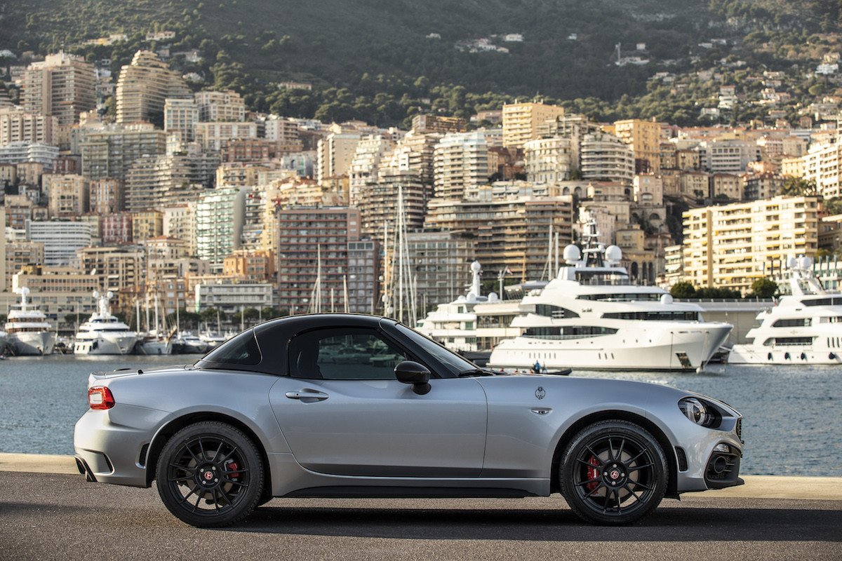 Nuevos Abarth 595 y 124 spider 70th Anniversary 