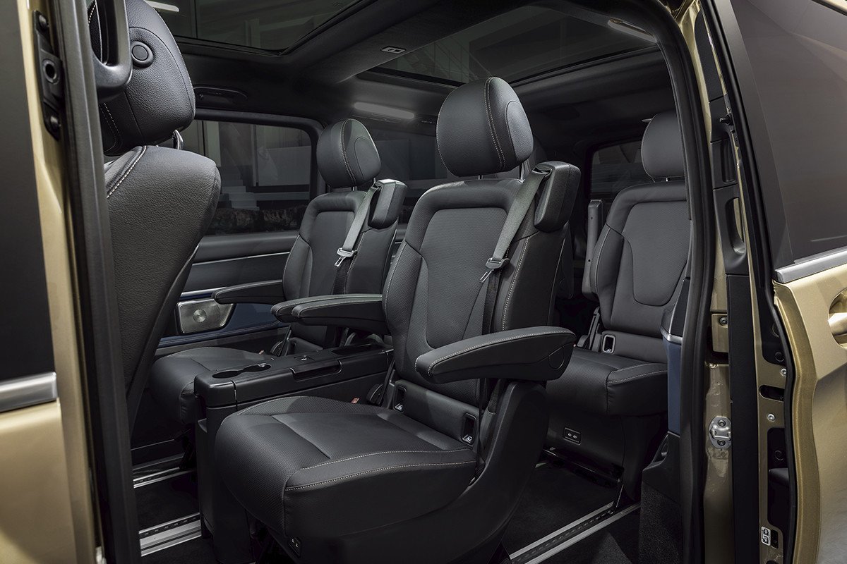 mercedes eqv 2024 eléctrica 2024 asientos
