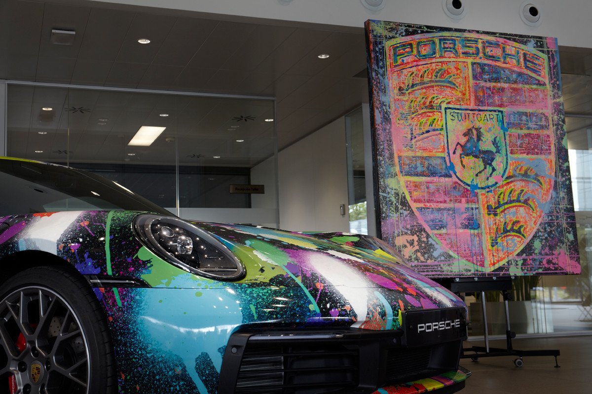 Porsche y el arte: no te resistirás a ir a sus concesionarios