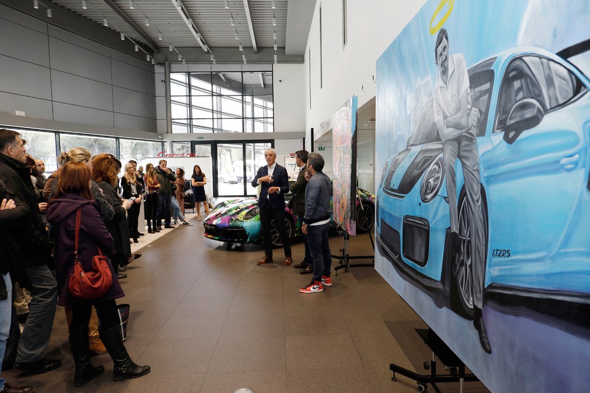 Porsche y el arte: no te resistirás a ir a sus concesionarios
