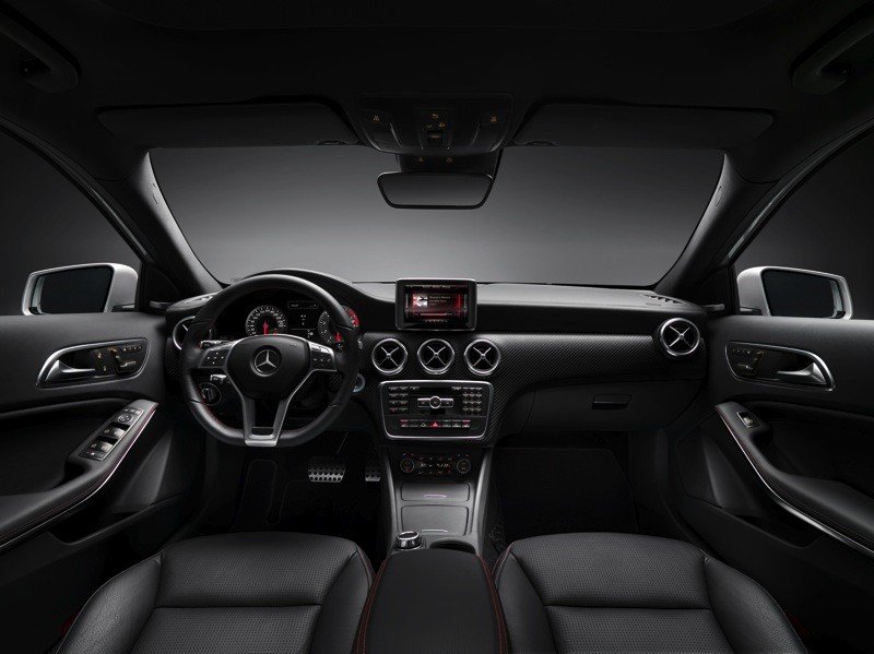 Mercedes Clase A: Nuevas fotos y vídeo