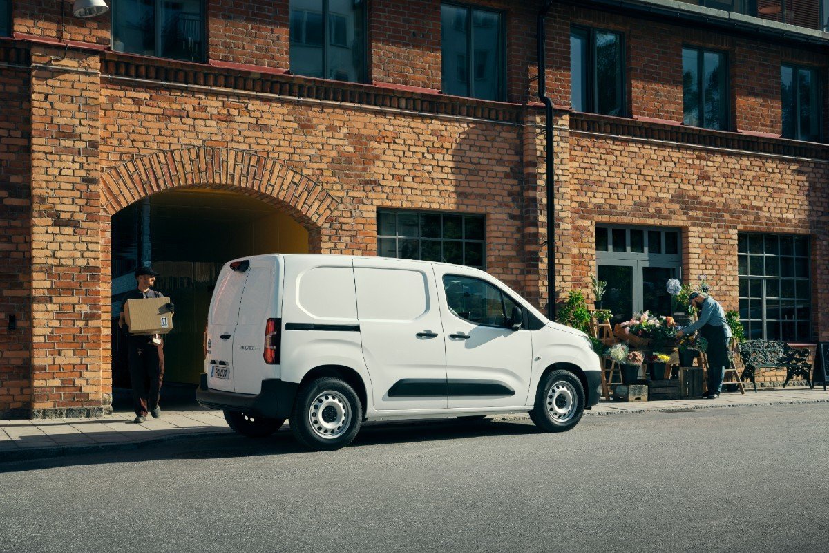 Toyota Proace City: precios, equipamiento, versiones y fotos