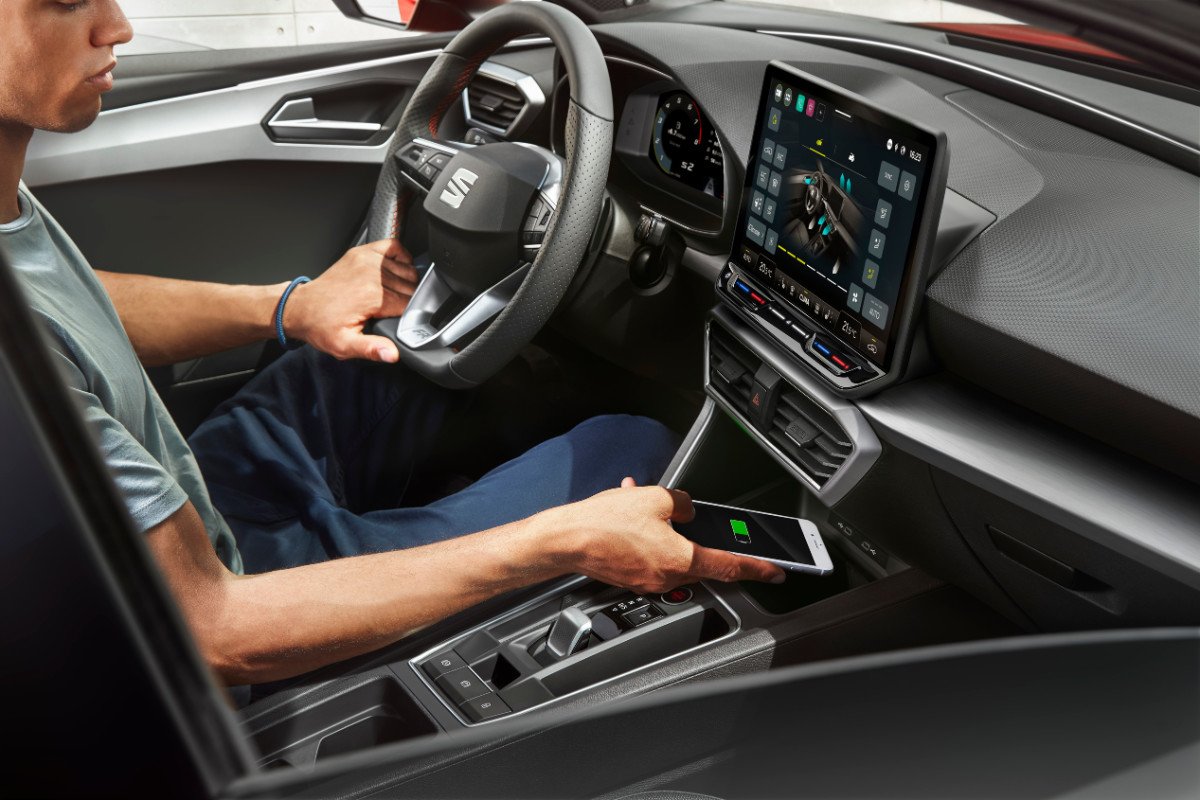 El Seat Leon estrena equipamiento y nuevos motores: toda la gama de cuatro cilindros